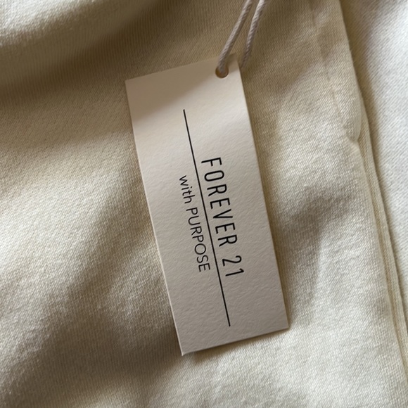 NWT Cream Joggers - Picture 6 of 6